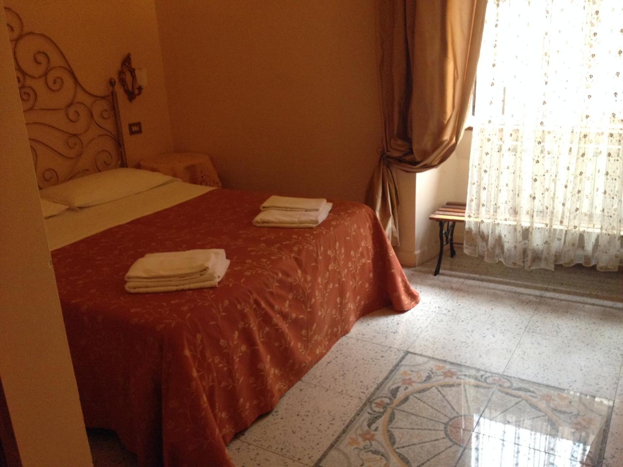 Maison De Marta Rome Kamer foto