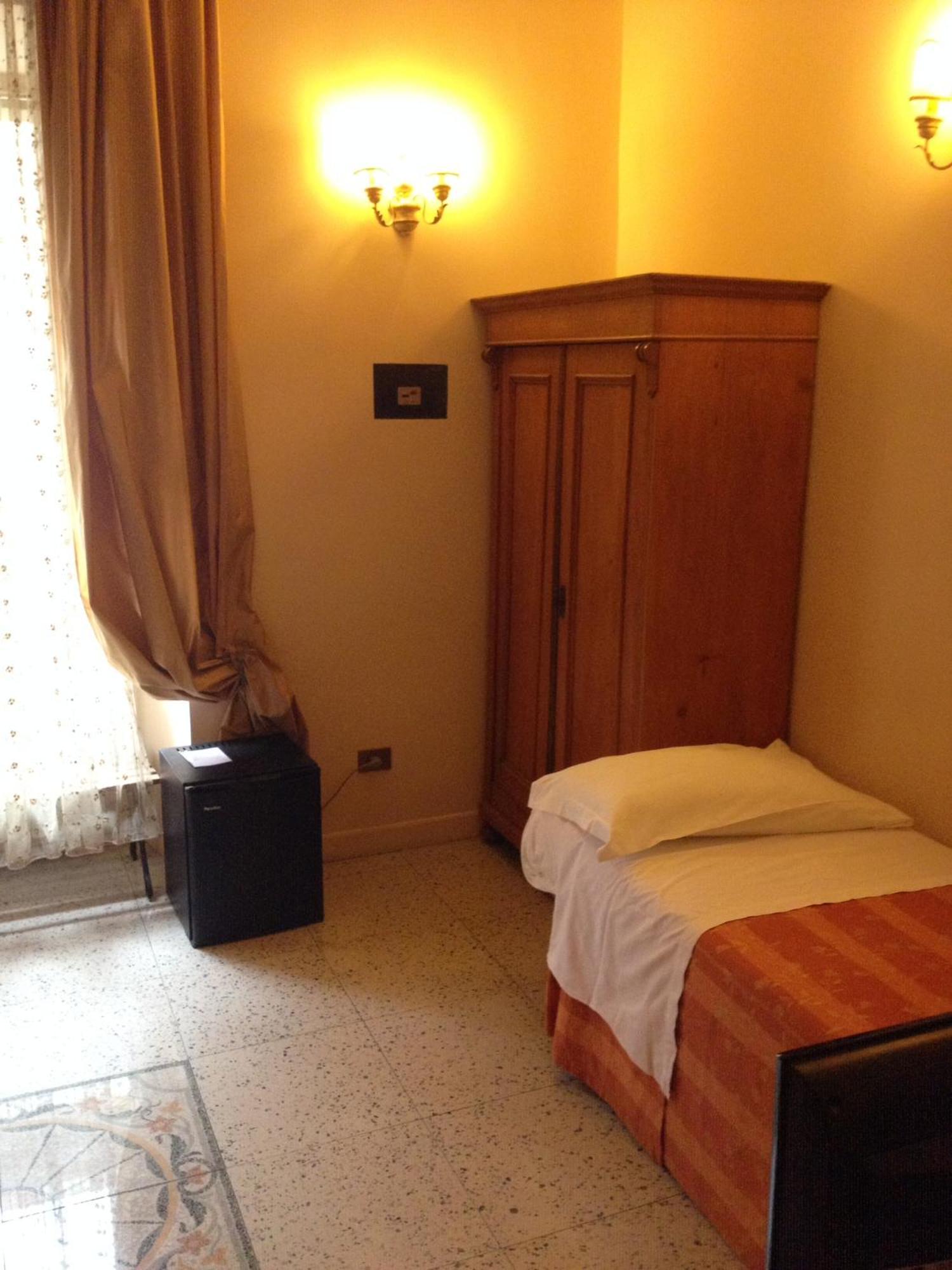 Maison De Marta Rome Kamer foto