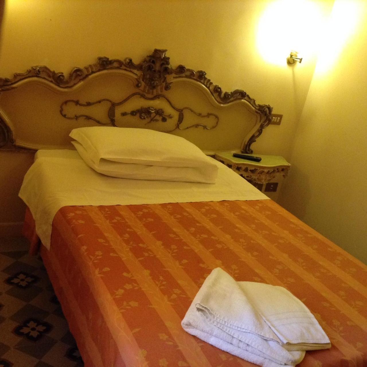 Maison De Marta Rome Kamer foto