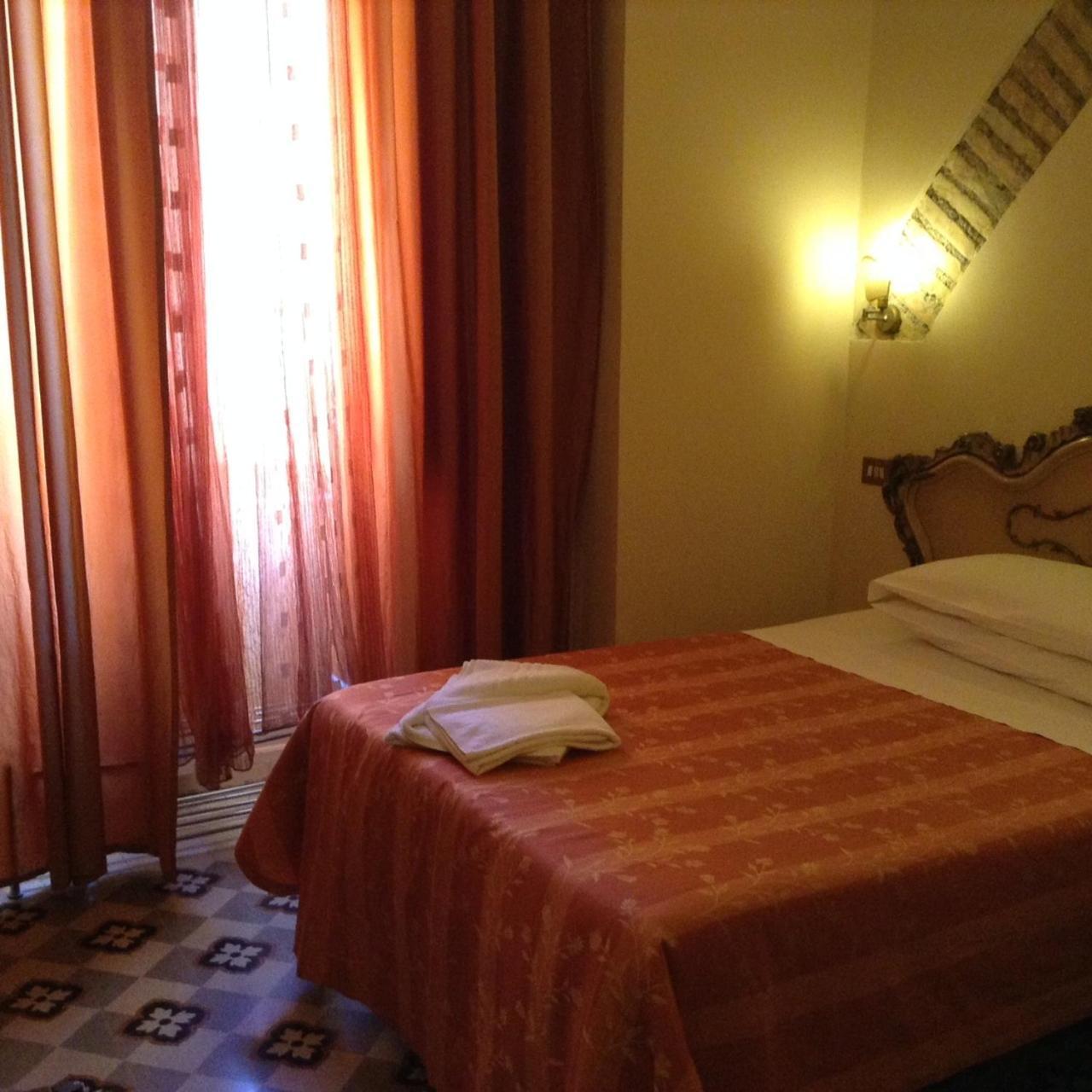 Maison De Marta Rome Kamer foto